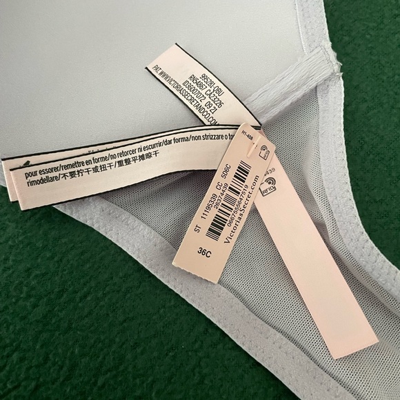 Victoria’s Secret BODY BY VICTORIA Full Coverage Shimmer Floral Racerback Bra - Picture 13 of 16